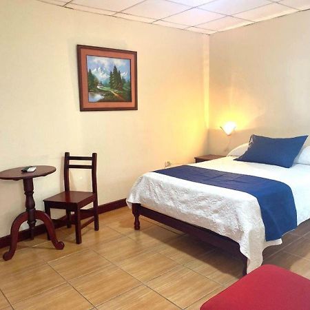 Lago Agrio Hotel D'Mario المظهر الخارجي الصورة